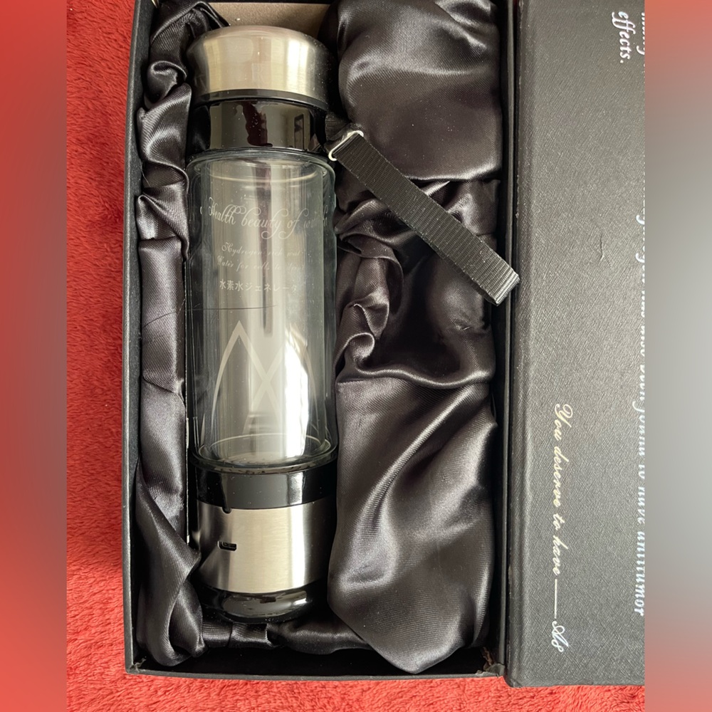 Portable hydrogen water maker